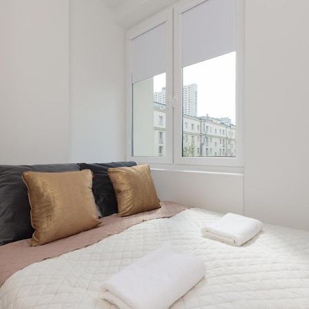 Fashionable City Center Apartment By Noclegi Renters Varşova Dış mekan fotoğraf