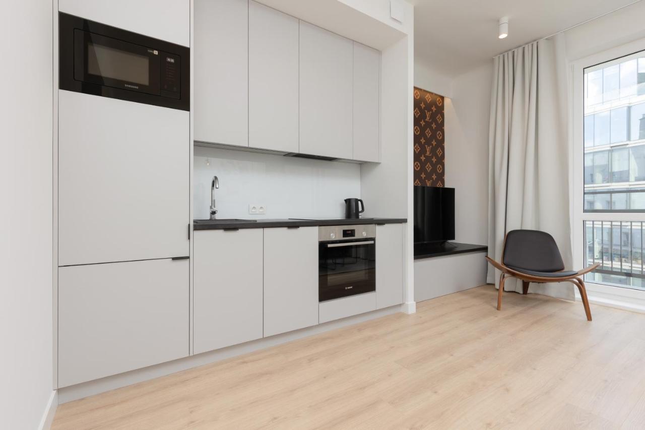 Fashionable City Center Apartment By Noclegi Renters Varşova Dış mekan fotoğraf